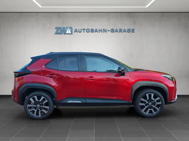 Toyota Yaris Cross 1.5 VVT-i HSD Premium AWD-i