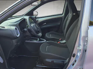 Toyota Aygo X 1.5 VVT-i HSD Trend