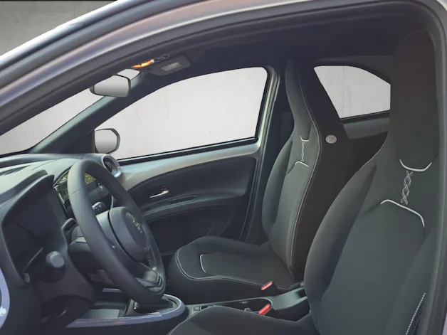 Toyota Aygo X 1.5 VVT-i HSD Trend
