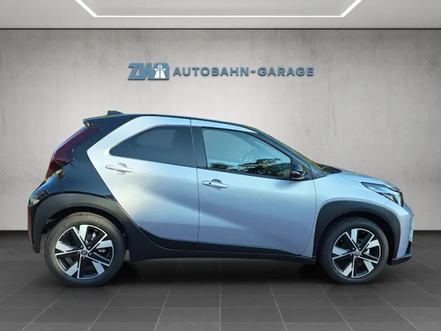 Toyota Aygo X 1.5 VVT-i HSD Trend