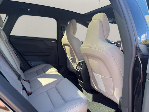 Volvo EX60 Twin Ultra AWD .