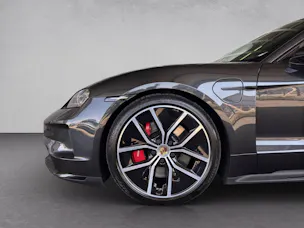 PORSCHE Taycan Sport Turismo GTS