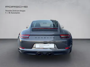 PORSCHE 911 Carrera GTS