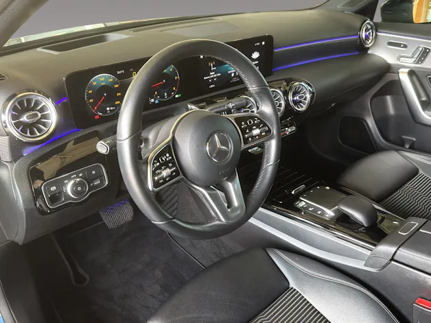 MERCEDES-BENZ A-Klasse W177 A 200 d Progressive 4m