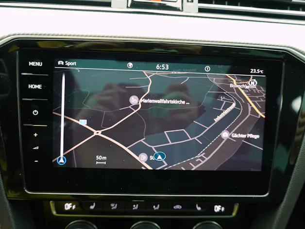VW Passat Variant 2.0 TDI DSG R-Line 4Motion