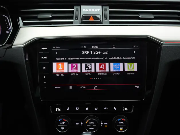 VW Passat Variant 2.0 TDI DSG R-Line 4Motion