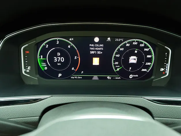 VW Passat Variant 2.0 TDI DSG R-Line 4Motion
