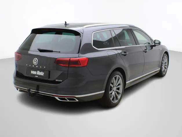VW Passat Variant 2.0 TDI DSG R-Line 4Motion
