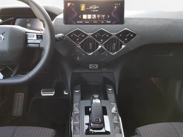 DS Automobiles 3 Crossback 1.2 PureTech 155 Performance Line