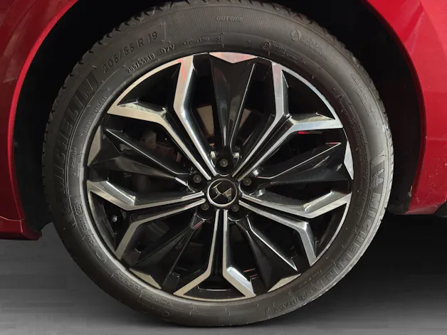 DS Automobiles 4 1.6 E-Tense Rivoli
