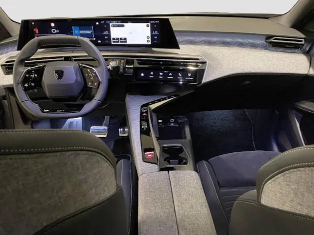 PEUGEOT 3008 1.2 Hybrid GT