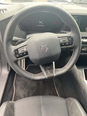 DS Automobiles 4 1.6 E-Tense Performance Line+