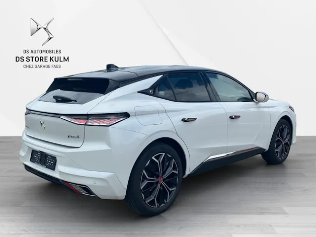 DS Automobiles 4 1.6 E-Tense Performance Line+