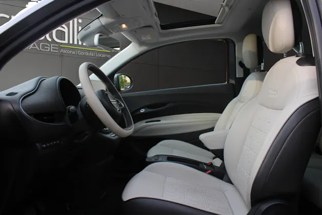 FIAT 500 La Prima