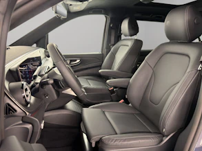https://vehicle.imgix.net/4412984/34cbfc7d-45ae-4457-a80b-6bc754eb0fa5.jpg