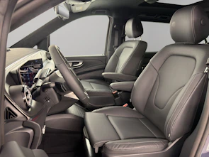 Fahrzeugbild MERCEDES-BENZ V 300 d Swiss Ed. lang 4matic Van