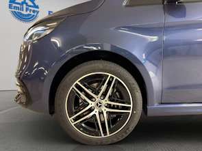 Fahrzeugbild MERCEDES-BENZ V 300 d Swiss Ed. lang 4matic Van