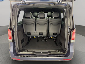 Fahrzeugbild MERCEDES-BENZ V 300 d Swiss Ed. lang 4matic Van