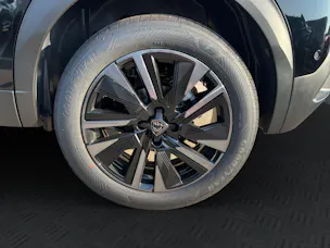 PEUGEOT 2008 1.2 Hybrid 145 GT Exclusive