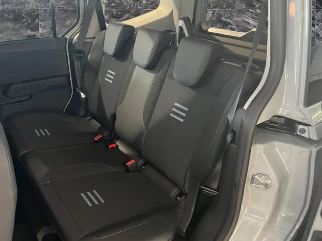 Ford Tourneo Courier 1.0 EcoBoost Active