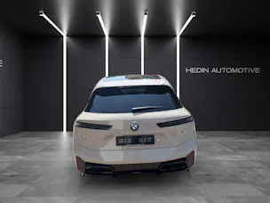BMW iX xDrive60
