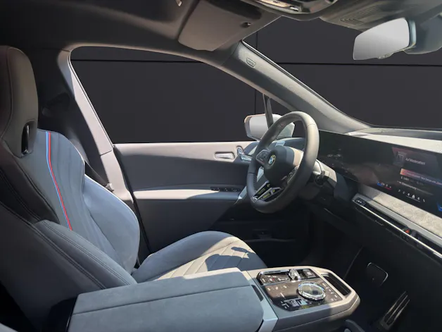 BMW iX xDrive60