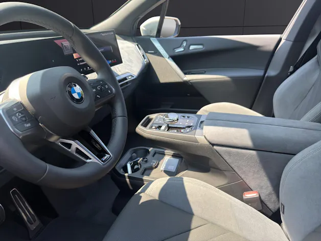 BMW iX xDrive60