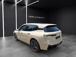 BMW iX xDrive60