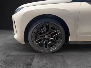 BMW iX xDrive60