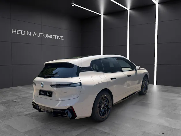 BMW iX xDrive60