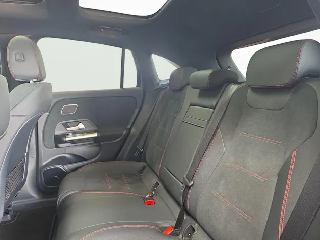 MERCEDES-BENZ EQA 350 4MATIC Excellence AMG Line