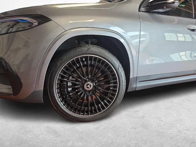MERCEDES-BENZ EQA 350 4MATIC Excellence AMG Line
