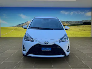 Toyota Yaris 1.5 VVT-i HSD Trend