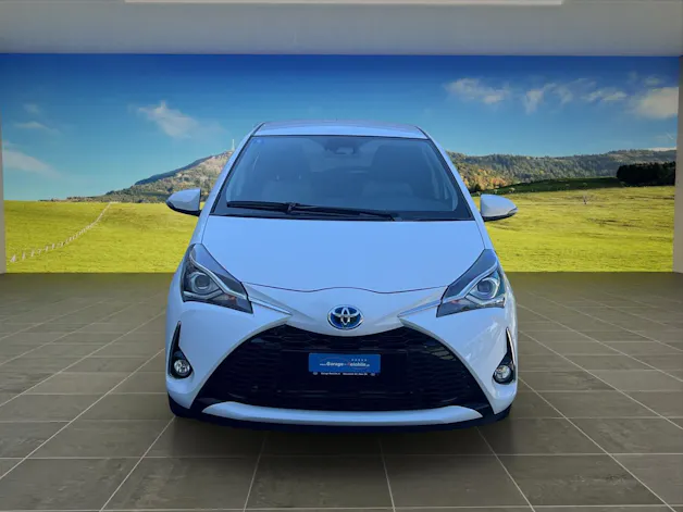 Toyota Yaris 1.5 VVT-i HSD Trend