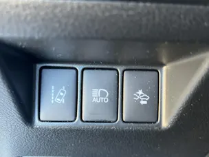 Toyota Yaris 1.5 VVT-i HSD Trend