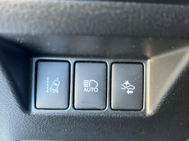 Toyota Yaris 1.5 VVT-i HSD Trend