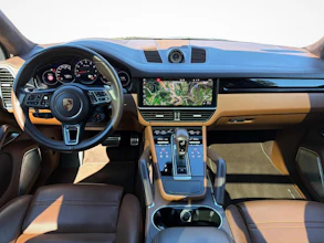https://vehicle.imgix.net/4413106/acf93cd2-2580-49ec-bfdd-64e0010a8294.jpg