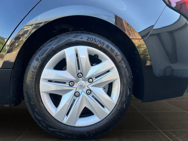 Toyota Corolla Touring Sports 1.8 HSD Active