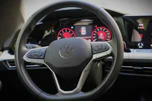 VW Golf VIII 1.5 eTSI Life DSG