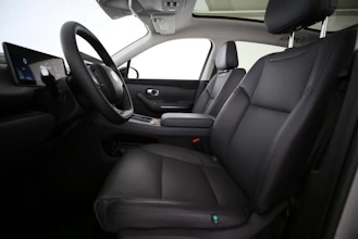 https://vehicle.imgix.net/4413173/0b084160-8adc-492b-83e4-53e8e33308ea.jpg