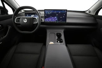 https://vehicle.imgix.net/4413173/f2599c76-11eb-468c-abd5-da520868656d.jpg