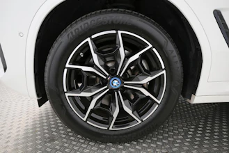 https://vehicle.imgix.net/4413179/368b6ecb-2fbc-445f-babd-e4814ec212da.jpg