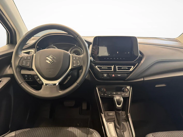 Fahrzeugbild SUZUKI S-CROSS
