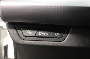 image du véhicule BMW X1 30e xDrive paddles