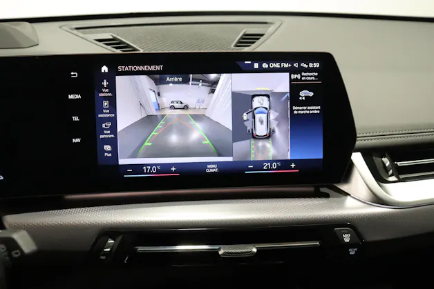 BMW X1 30e xDrive paddles