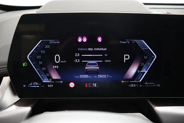 BMW X1 30e xDrive paddles