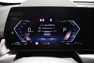 image du véhicule BMW X1 30e xDrive paddles