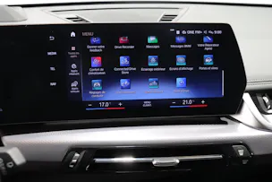 BMW X1 30e xDrive paddles