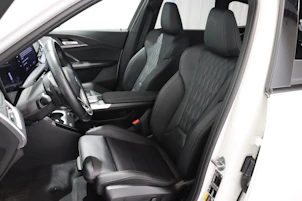 image du véhicule BMW X1 30e xDrive paddles