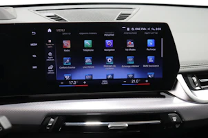 image du véhicule BMW X1 30e xDrive paddles